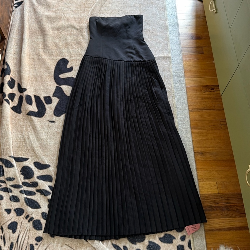 NWT PrettyLittleThing Asymmetrical Dress